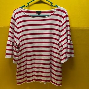 Talbots short sleeve women’s XL, preowned, great condition. Red & white color